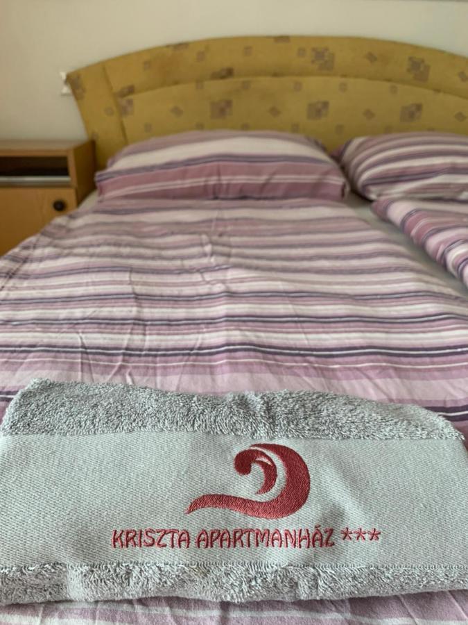Kriszta Apartmanhaz Διαμέρισμα Balatonlelle Εξωτερικό φωτογραφία